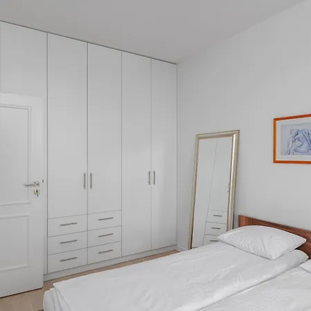 Rydygiera 13b By Nyx Apart Apartment *